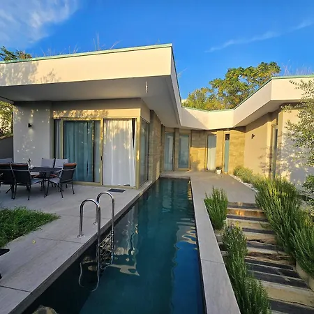 Sunkissedvilla Ferienhaus Draç